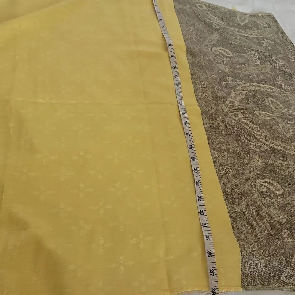 HOST PICK🥳 Elegant Yellow and Gray Scarf - Picture 6 of 16